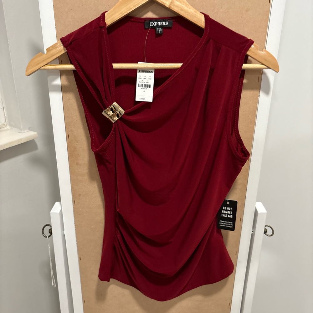 Express Sleeveless Draped Camisole with Gold-Tone Buckle - Burgundy